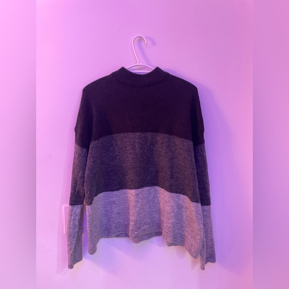 Elegant smock neck sweater with colour block stripes - Picture 4 of 6